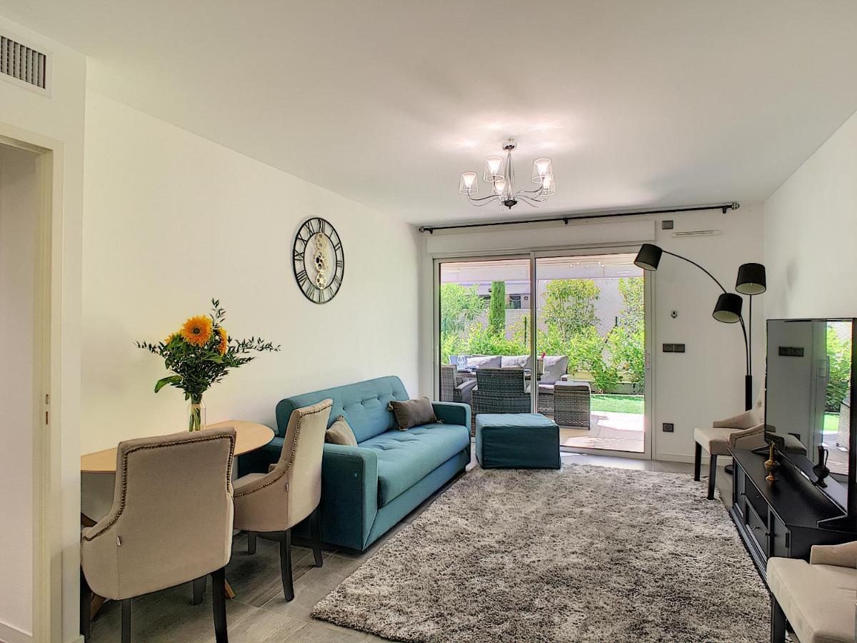 Palm Beach Apartment With A Pool In The Residence Cannes Exteriör bild
